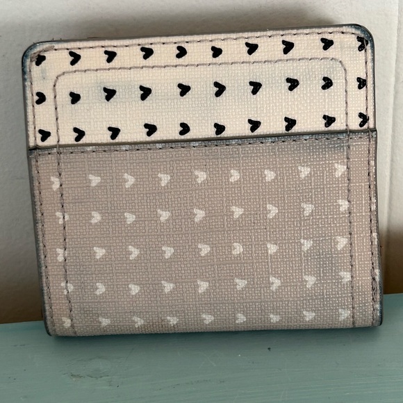 Fossil Women's Gray Cream Mini  Leather  Wallet - Picture 2 of 10